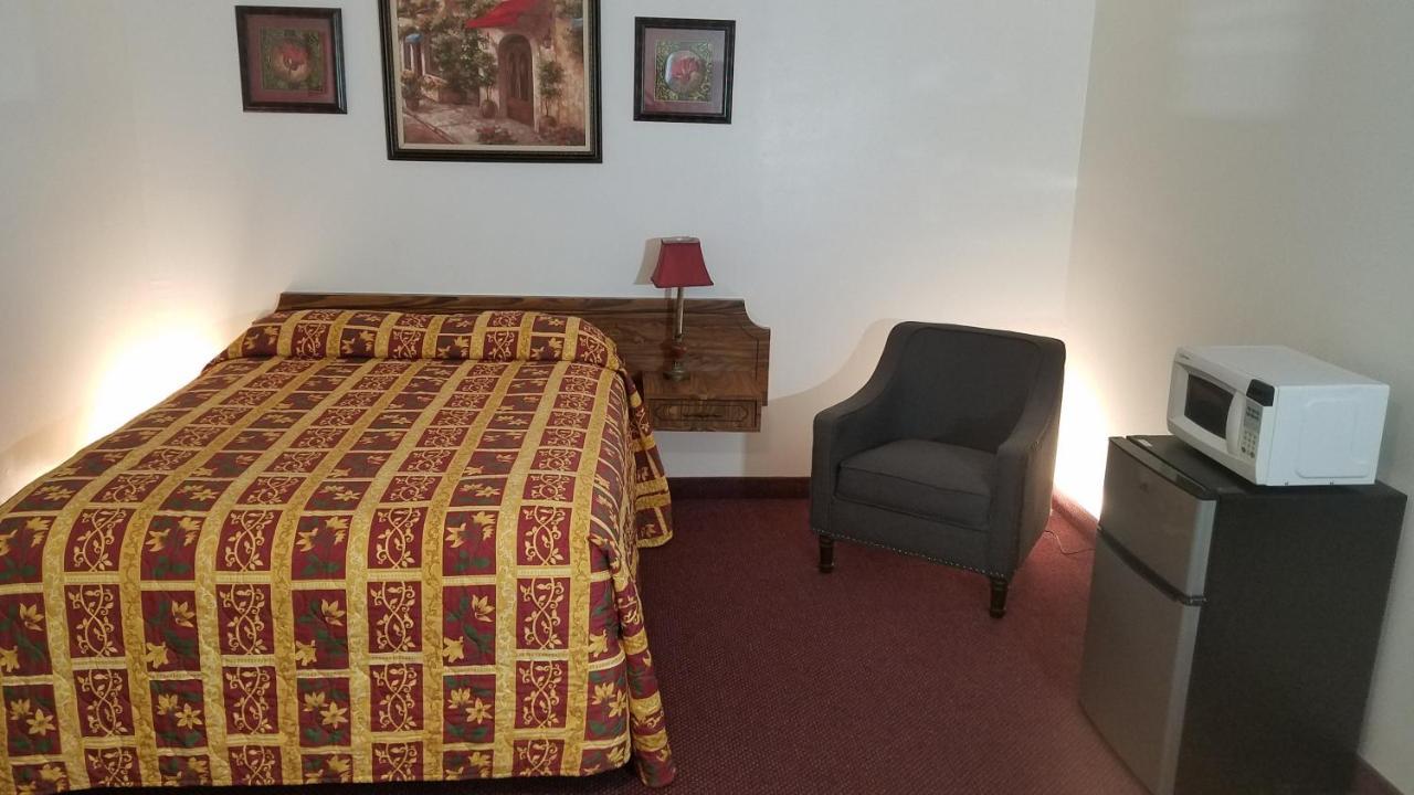 Amber Motel 2*